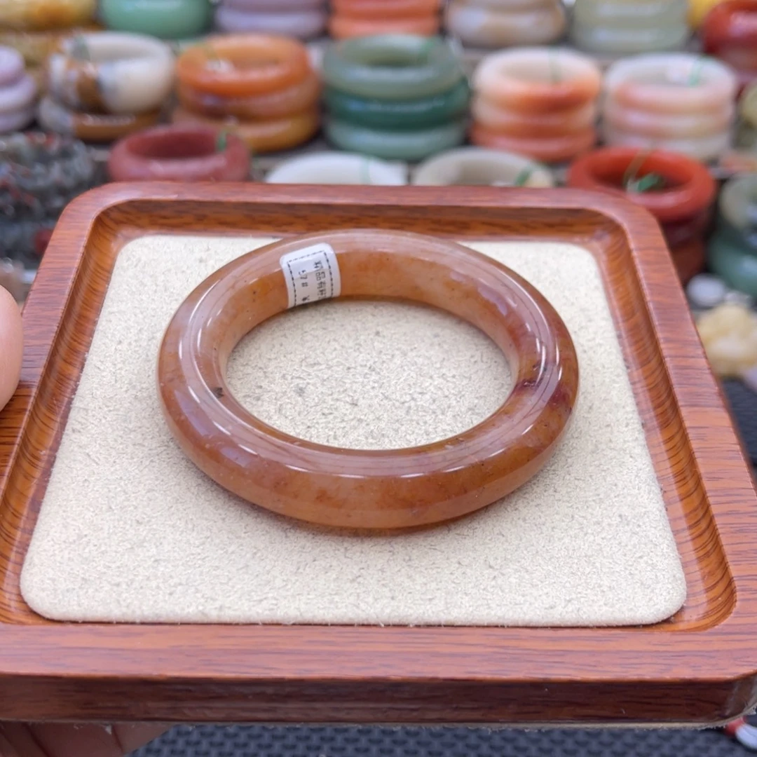 石英质玉未镶嵌手镯