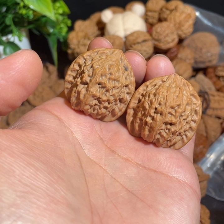 文玩核桃吊坠成*阳36龙公子