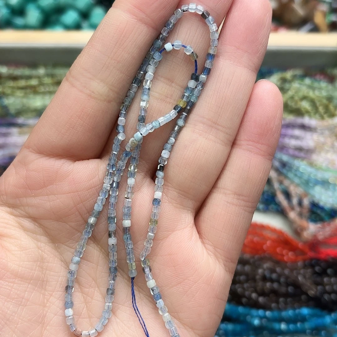 玛瑙/玉髓未镶嵌珠宝半成品22海蓝宝方切一条
