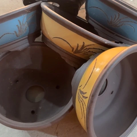 紫砂花盆100-6。    24.5-9.5