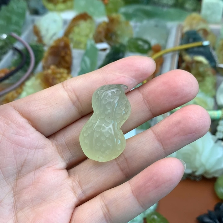 【闪购商品】蛇纹石玉颈饰未镶嵌