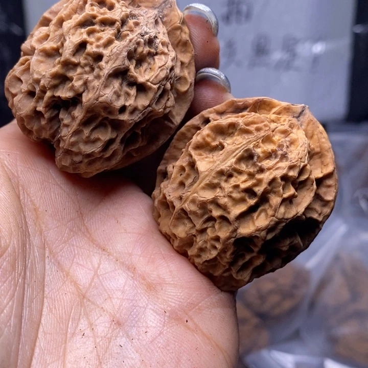 文玩核桃把件云南野生铁核桃194号43mm