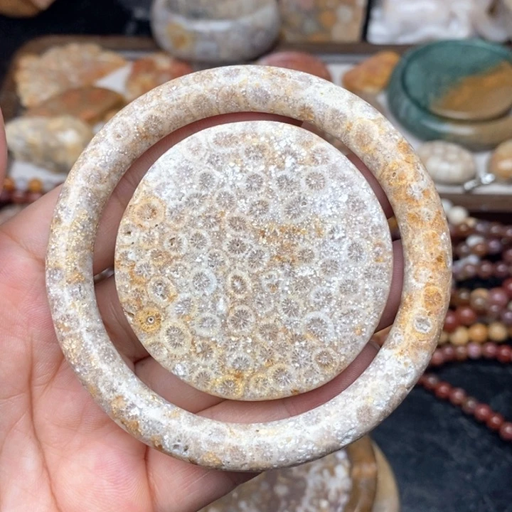 硅化珊瑚（珊瑚玉）手镯未镶嵌60