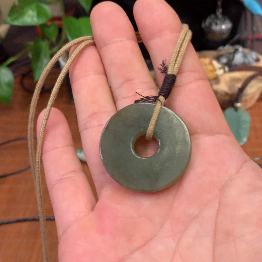 【闪购商品】岫岩老玉（透闪石质玉）未镶嵌颈饰