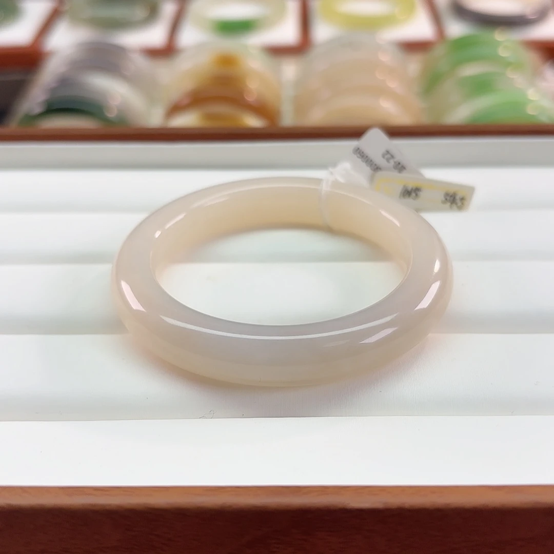 和田玉未镶嵌手镯【藕粉飘紫】