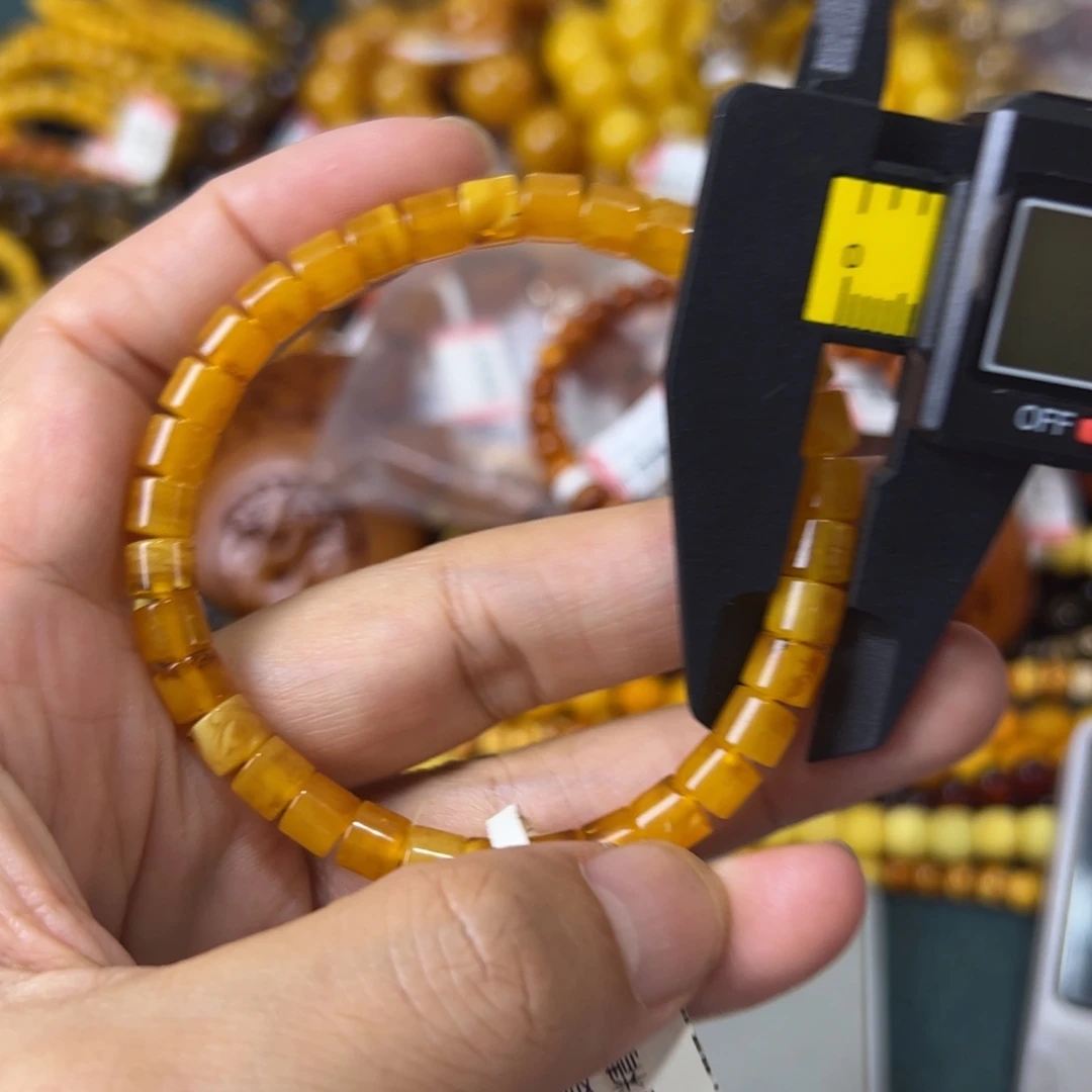 琥珀未镶嵌珠宝奇石494