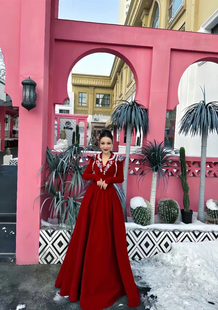 女款时尚欧美显瘦连衣裙 优惠