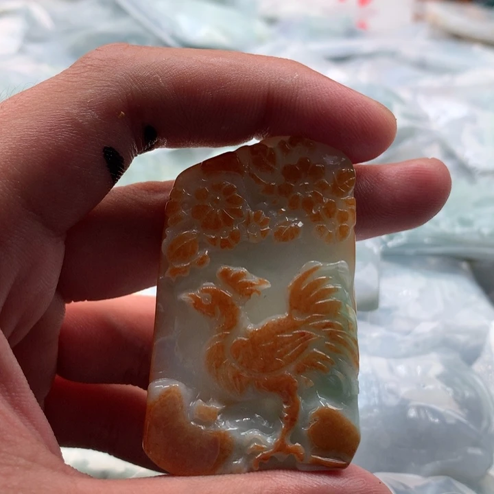 翡翠未镶嵌颈饰保真天然A货翡翠