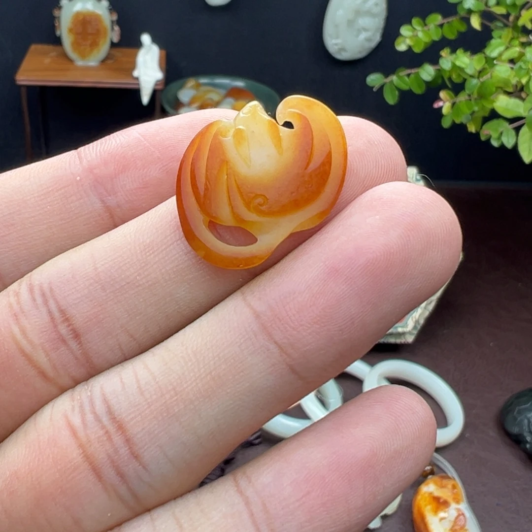 和田玉未镶嵌吊坠(不含链)和田玉福在眼前