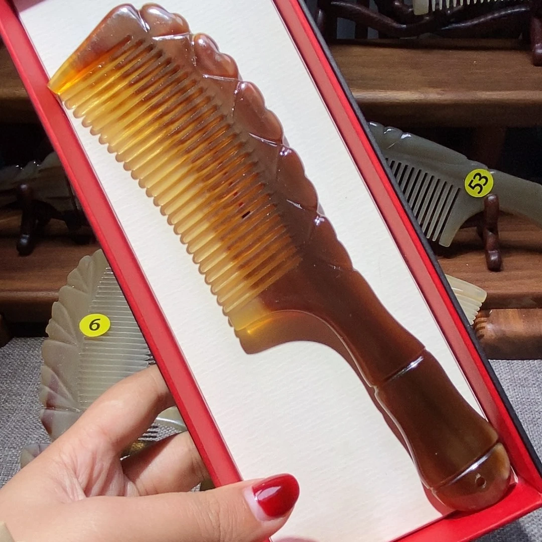 0141 枫叶牛角梳牛角梳