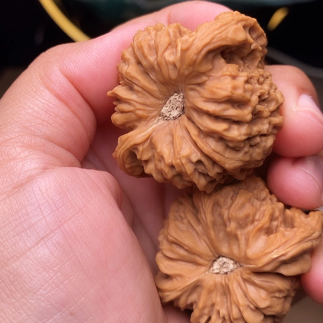 把件文玩核桃大凹魔眼