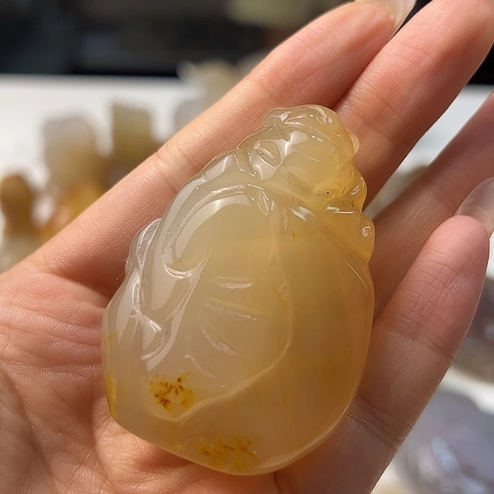 玛瑙/玉髓颈饰未镶嵌