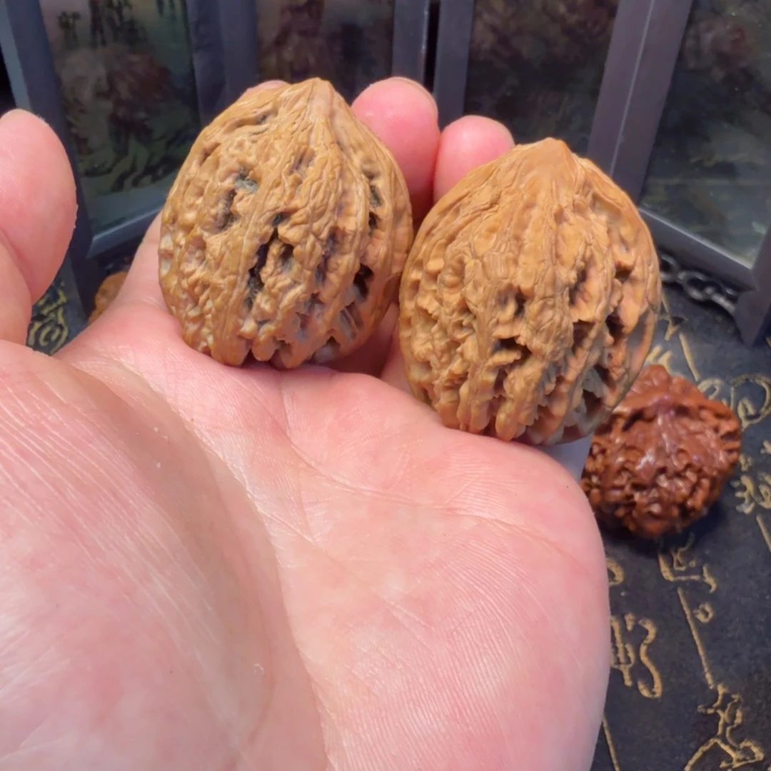 文玩核桃吊坠九龙筋36