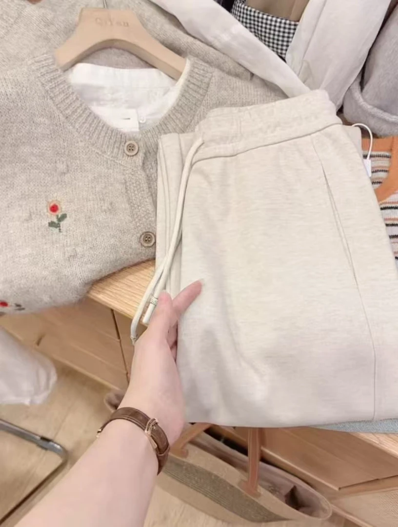 七言家巨显瘦!新品#秋冬款窄版羚羊米休闲直筒裤2420@