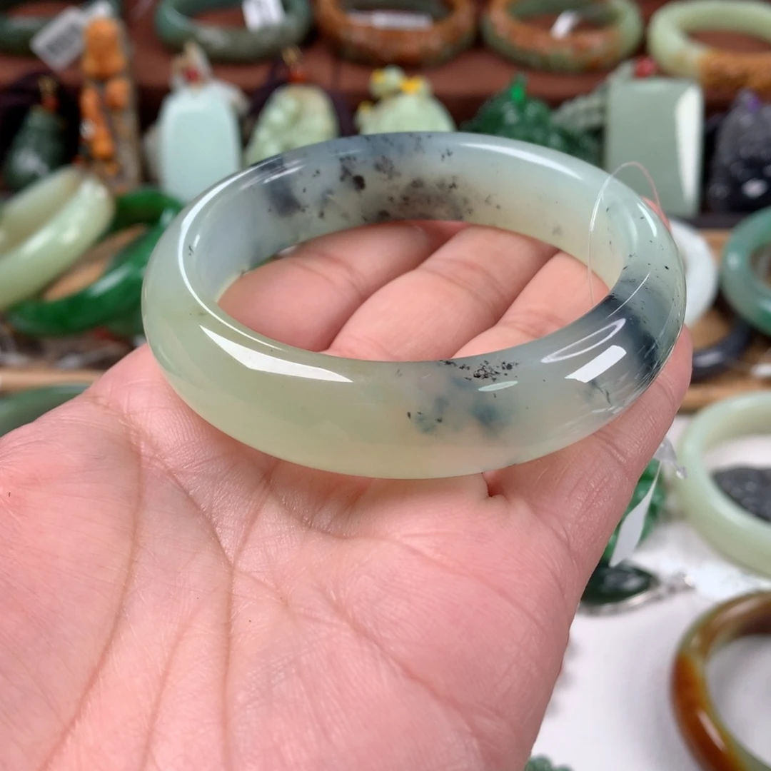 岫玉手镯未镶嵌57.8口径