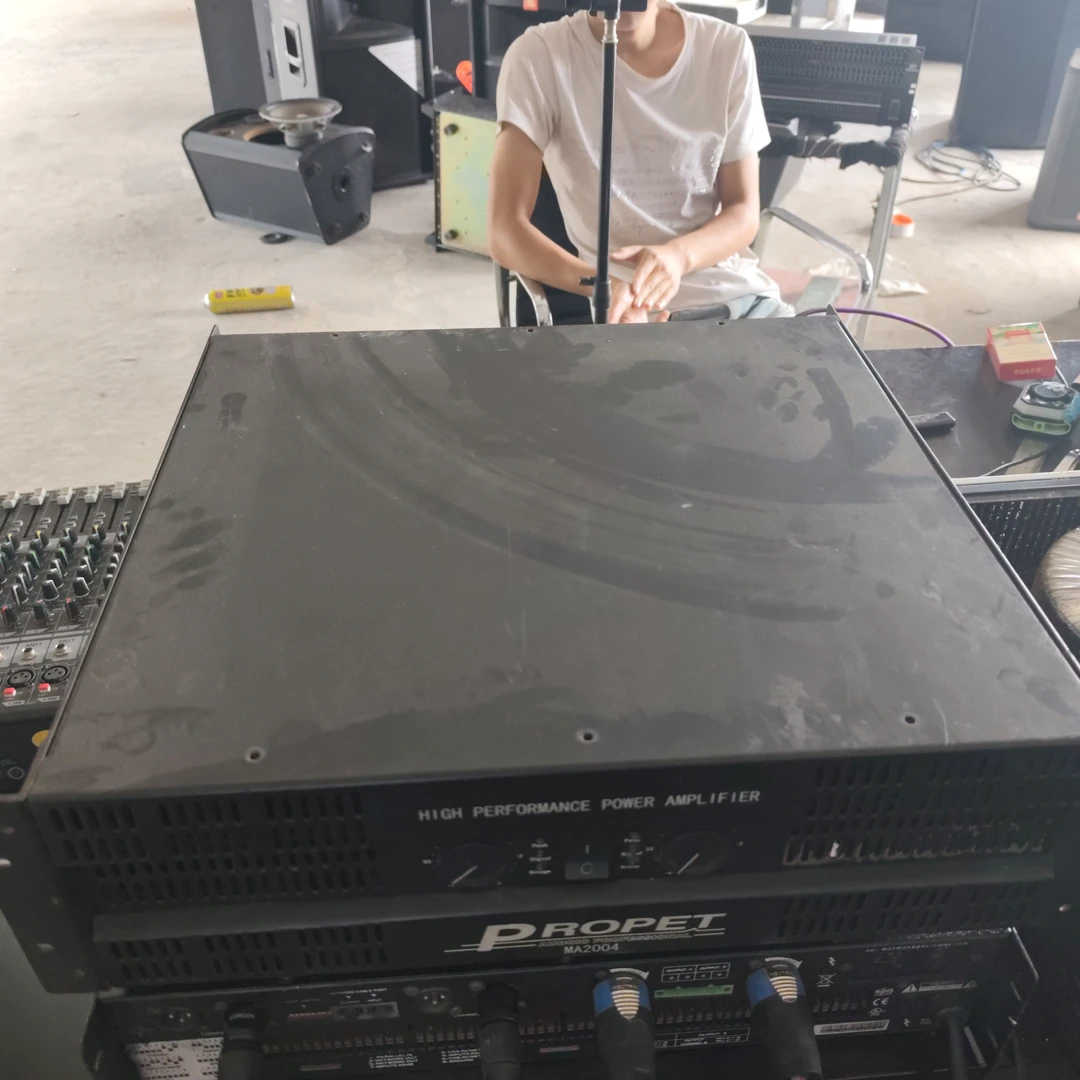 8新  450瓦的功放，功能正常不退不包邮