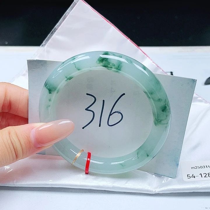 翡翠手镯未镶嵌54+圆条