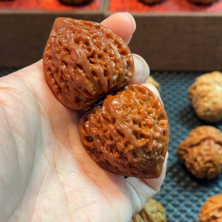 吊坠文玩核桃小金牛