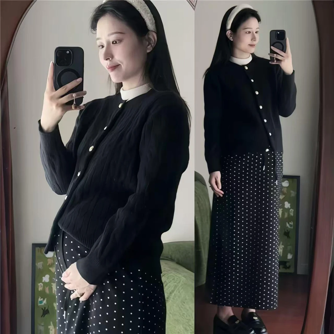 日本孕妇套装秋装时尚洋气时髦毛衣显瘦无托腹波点半身裙两件套秋