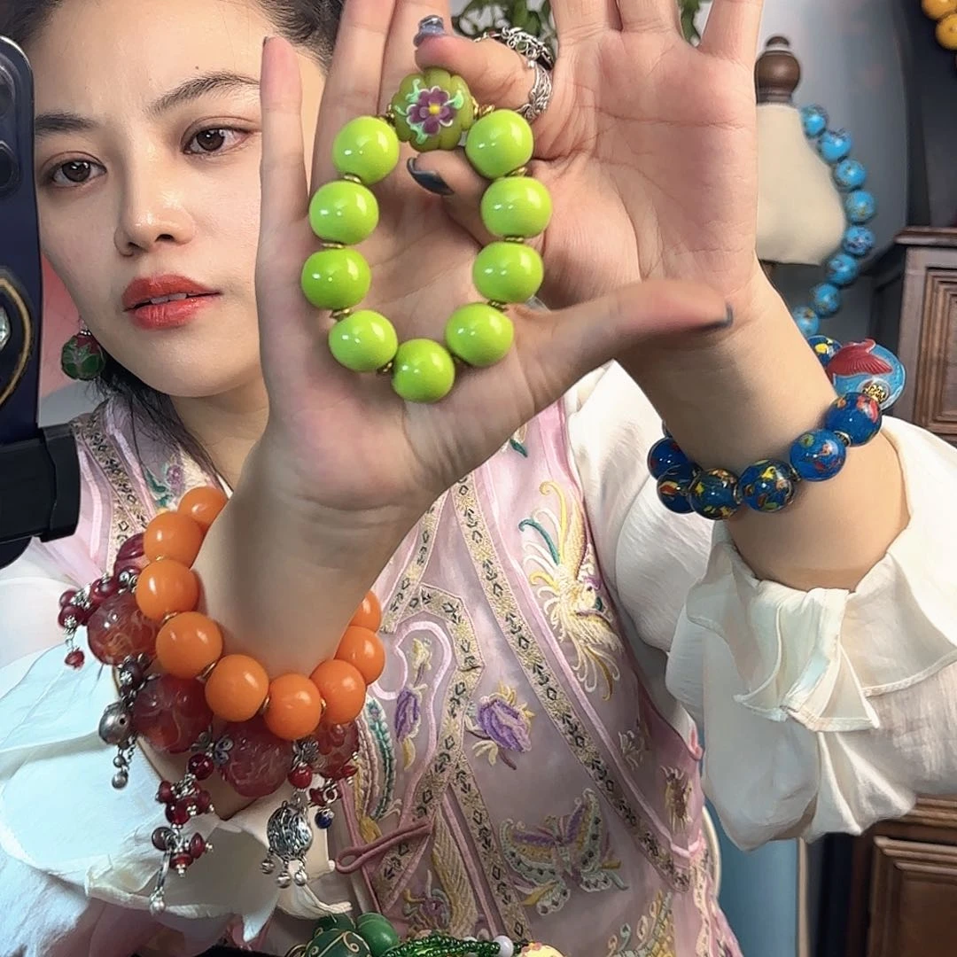 琉璃DIY老琉璃手串的制作工艺是