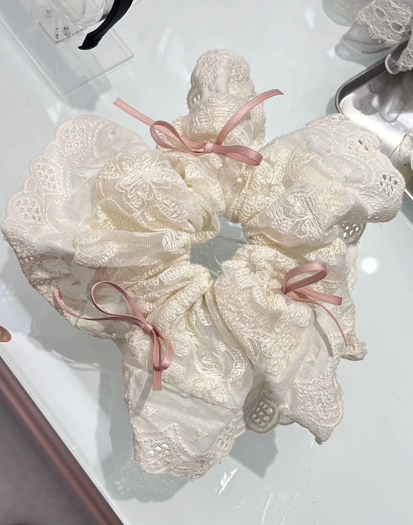 214-16蕾丝米白色发圈