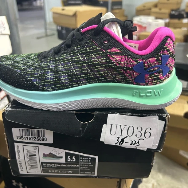 安德玛断号-运动鞋-UY036