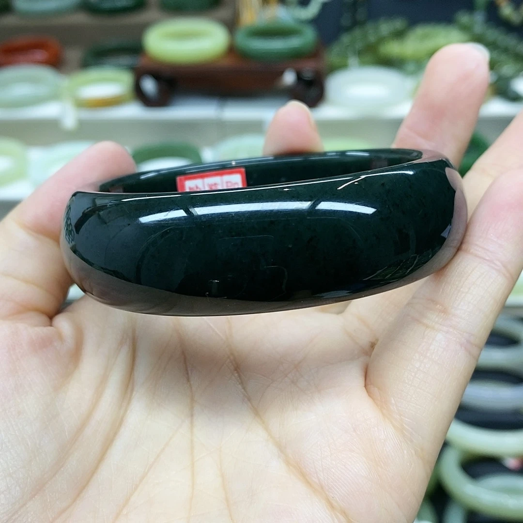 【闪购商品】未镶嵌手镯和田玉