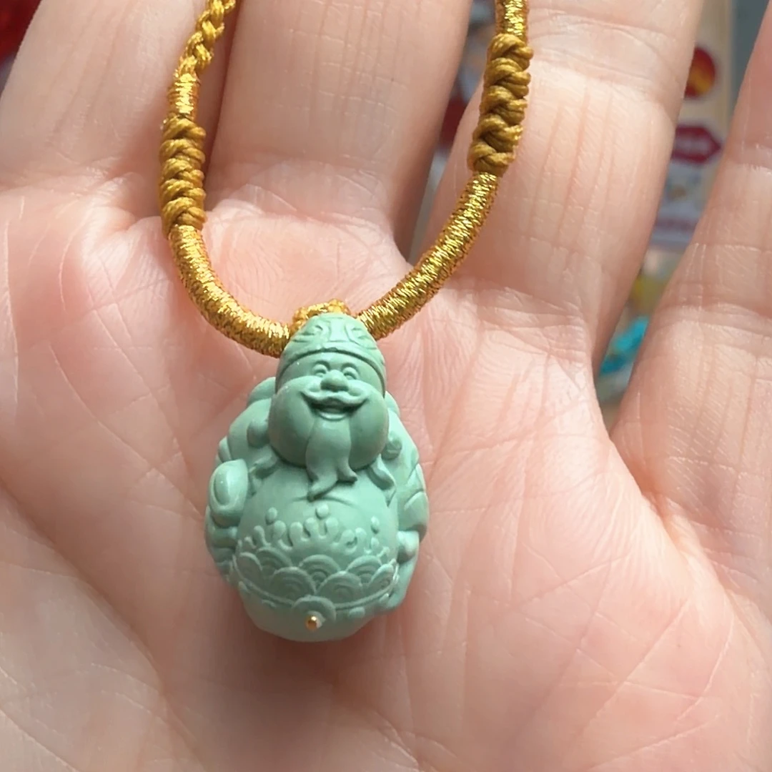 绿松石未镶嵌颈饰