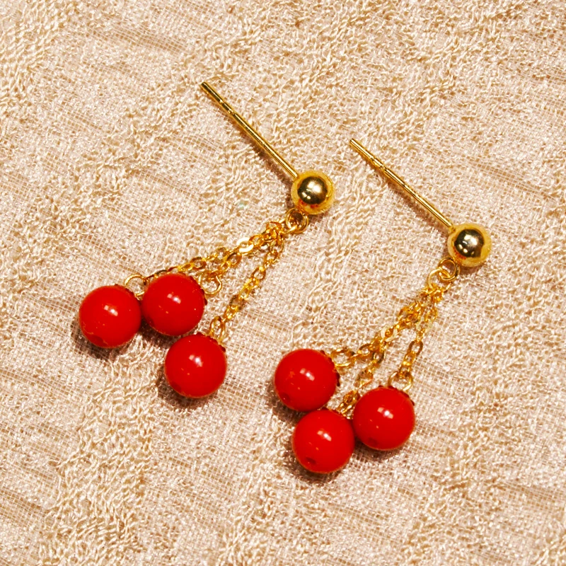 18k金珊瑚“樱桃”滴溜时尚百搭耳钉（约卡4mm+）