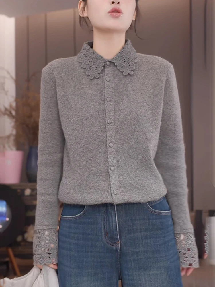 灰色翻领针织开衫女士2025秋冬新款时尚洋气显瘦减龄镂空钩花上衣