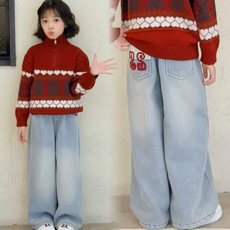 年货两件套女童毛衣冬季2025新款加绒加厚新年红色刺绣牛仔裤套装