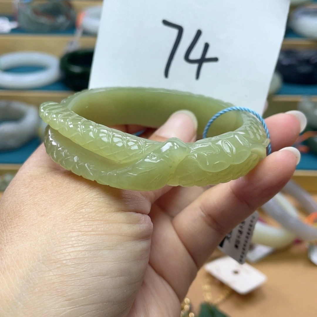 未镶嵌手镯和田玉圈口56