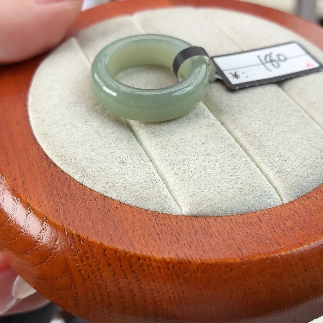 小***️和田玉未镶嵌戒指r9奶蓝轮胎18.1