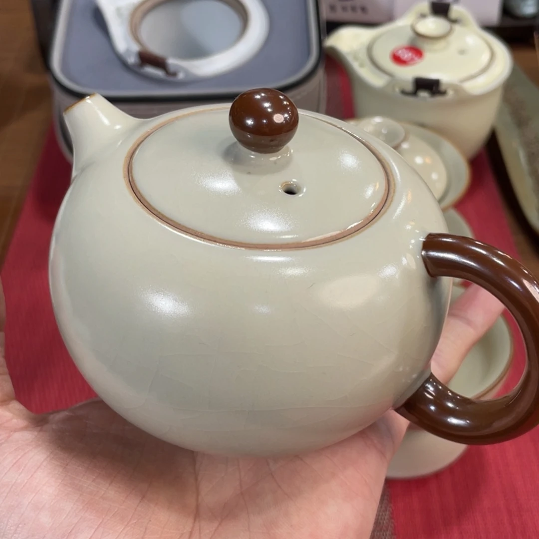 瓷片。。。。。。。。。。。。。。。。。。。