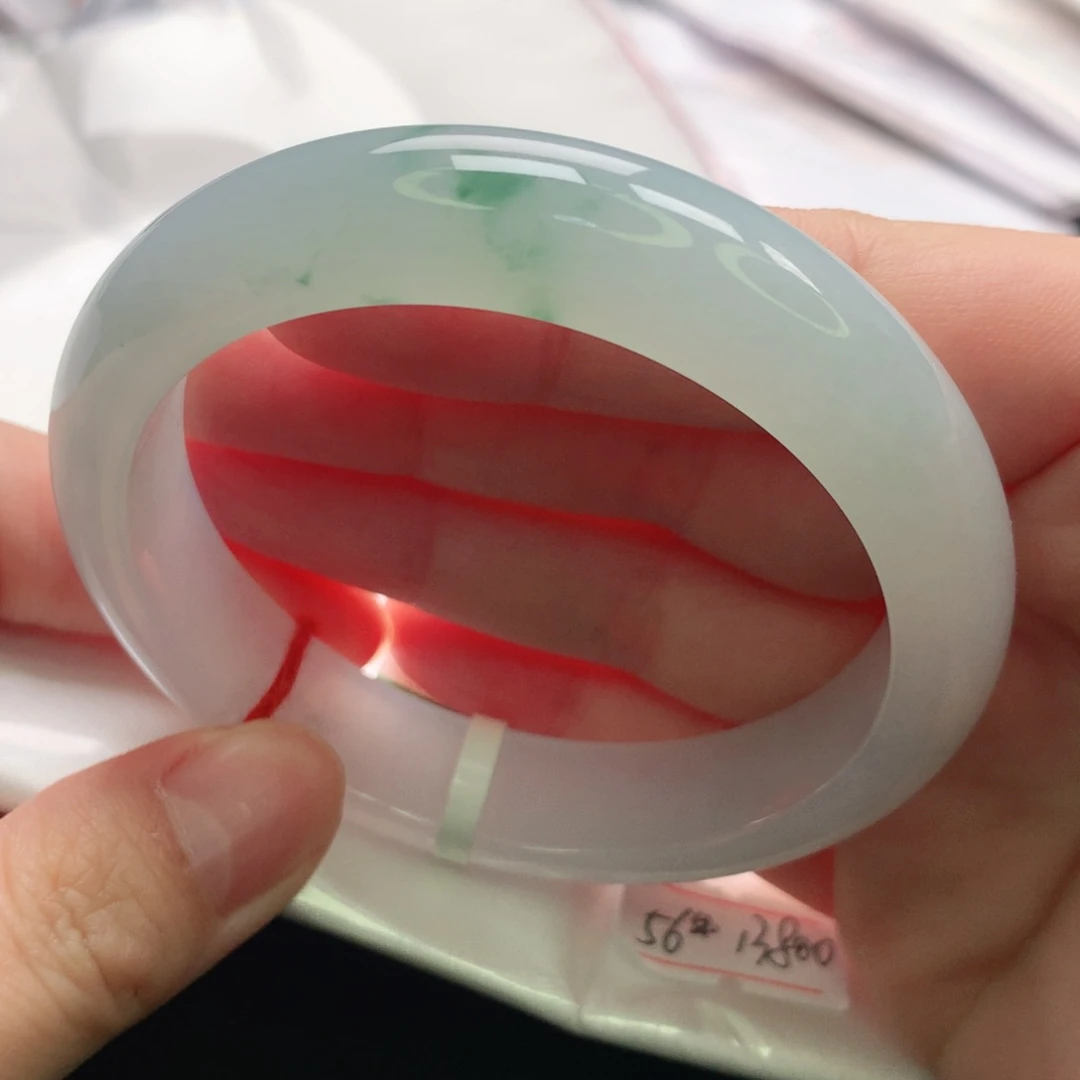 翡翠手镯未镶嵌绵****绵5657圈