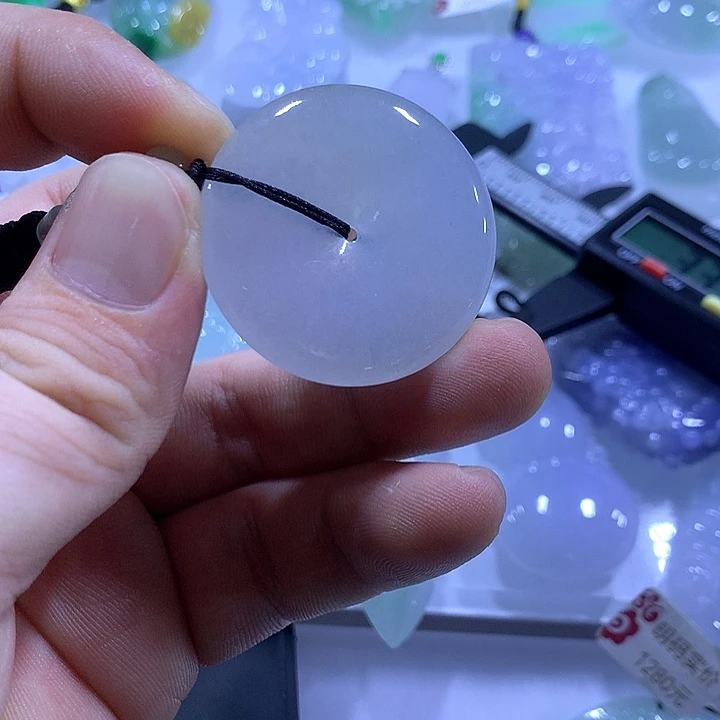 翡翠未镶嵌颈饰天然翡翠A货吊坠