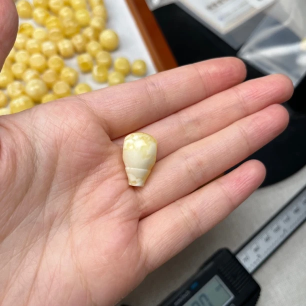 天然原矿俄料蜜蜡179