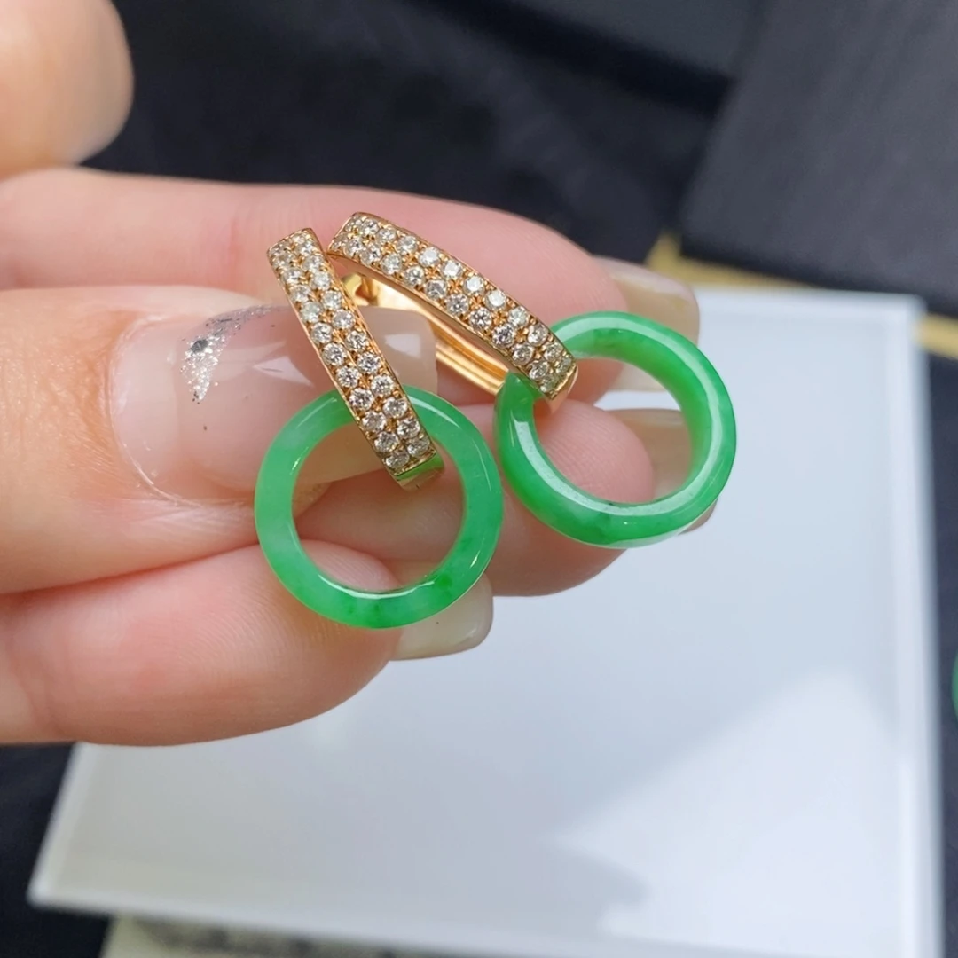 翡翠18K金镶嵌耳饰圈圈