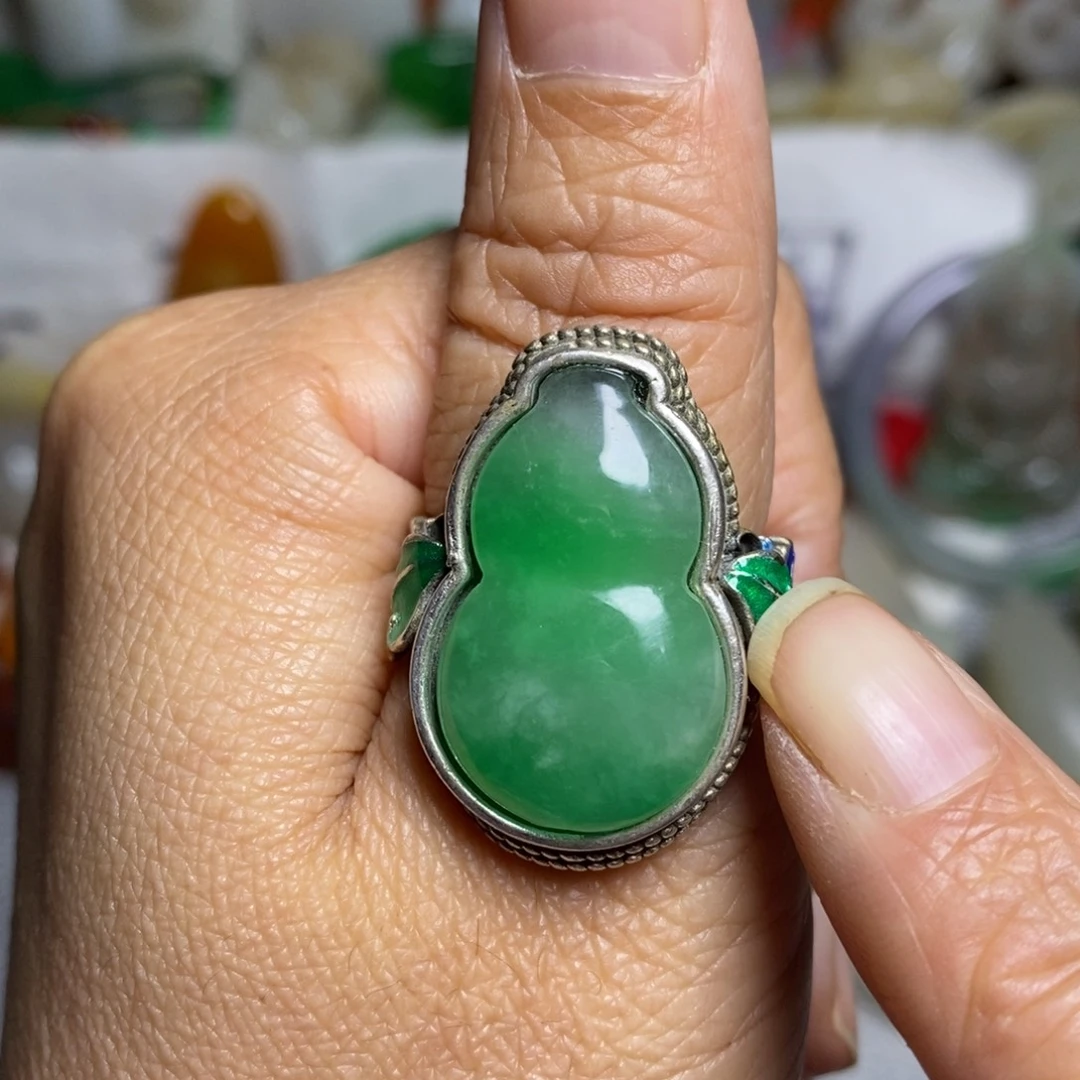 和田玉（糖玉）银S925镶嵌颈饰