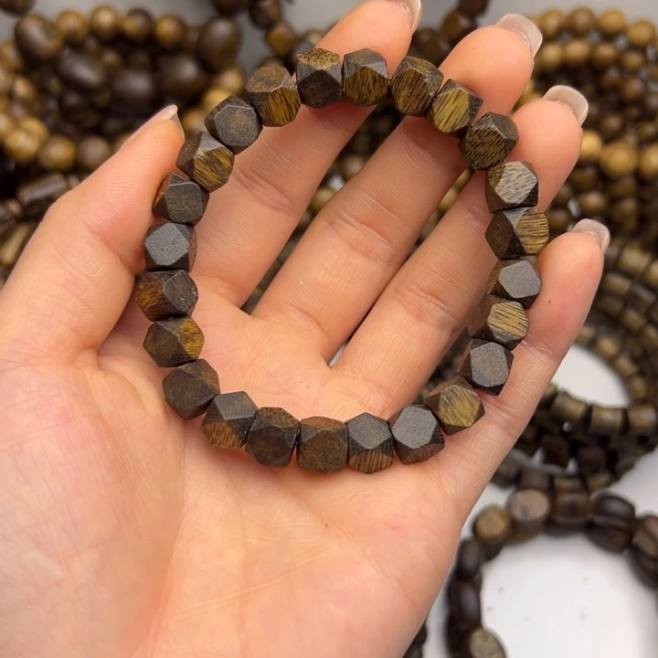 沉香碎屑沉香种植奇楠999结油 卡08，7克