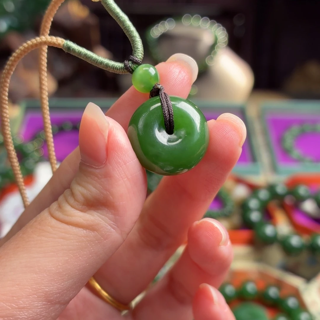 和田玉（碧玉）未镶嵌颈饰