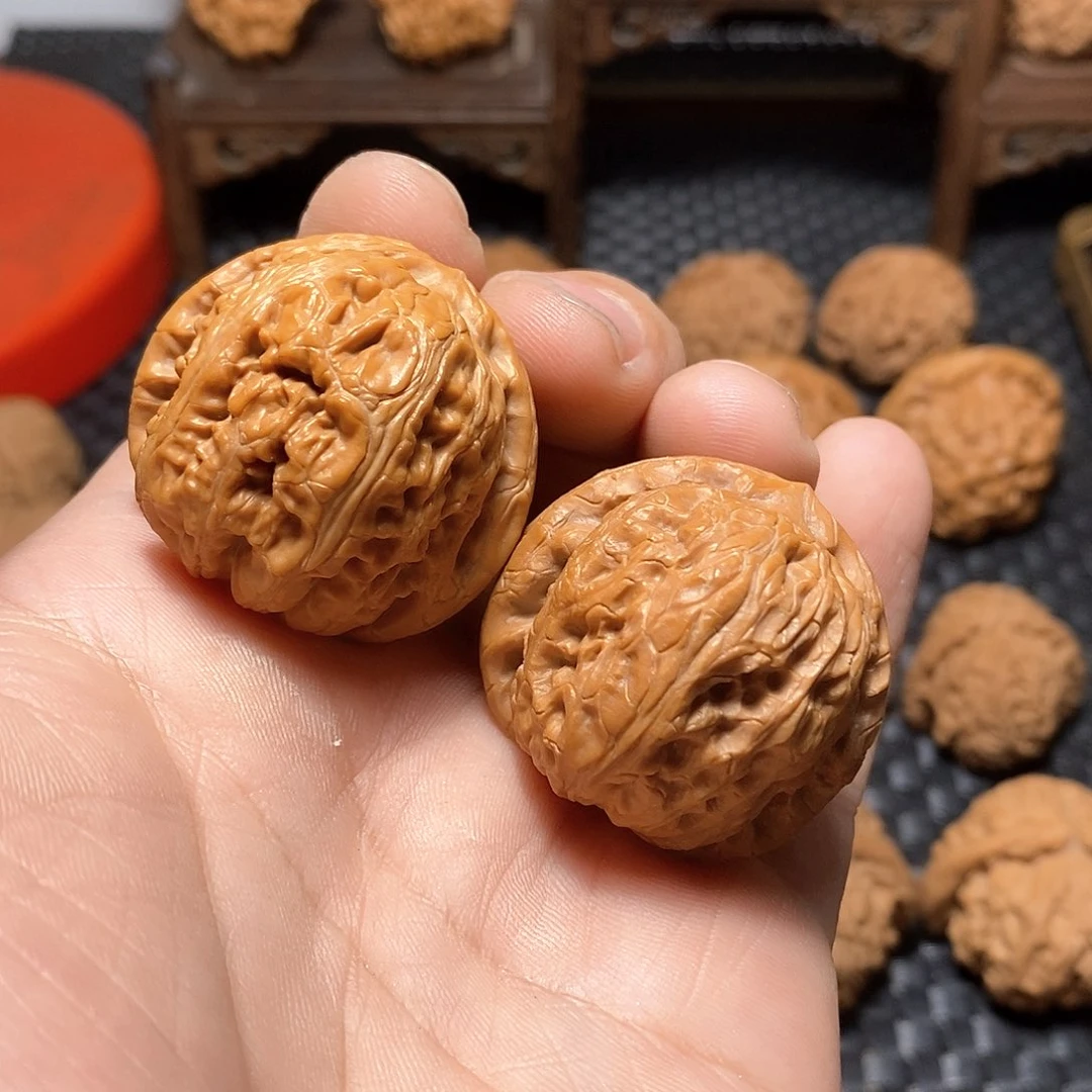 文玩核桃吊坠38尺，有修元宝