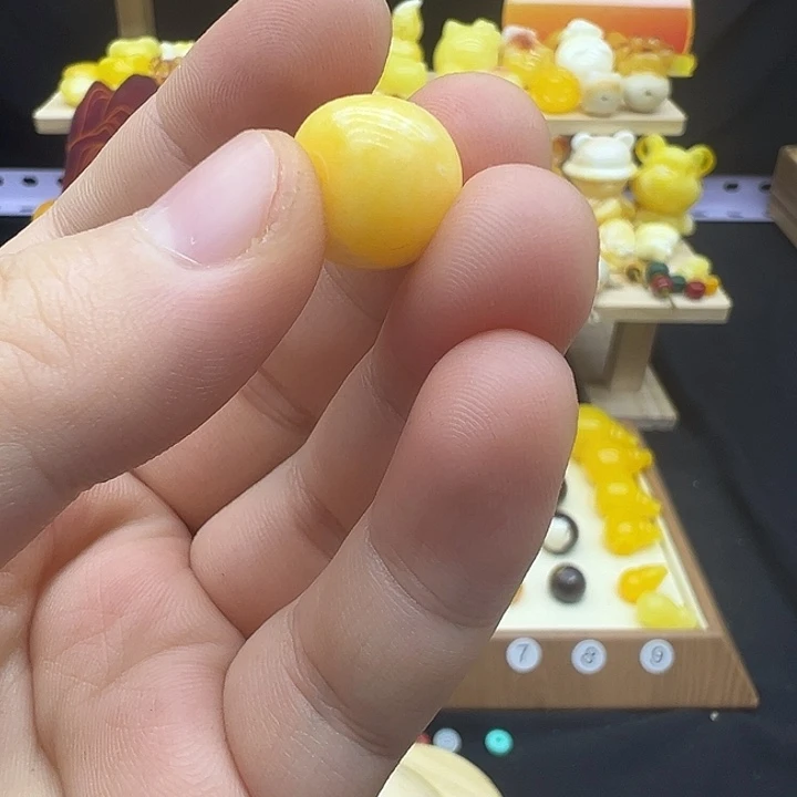 琥珀未镶嵌裸石配饰