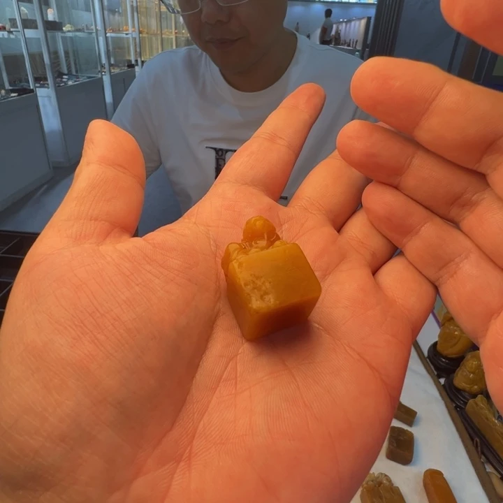 卡***咪田黄石666666666666666