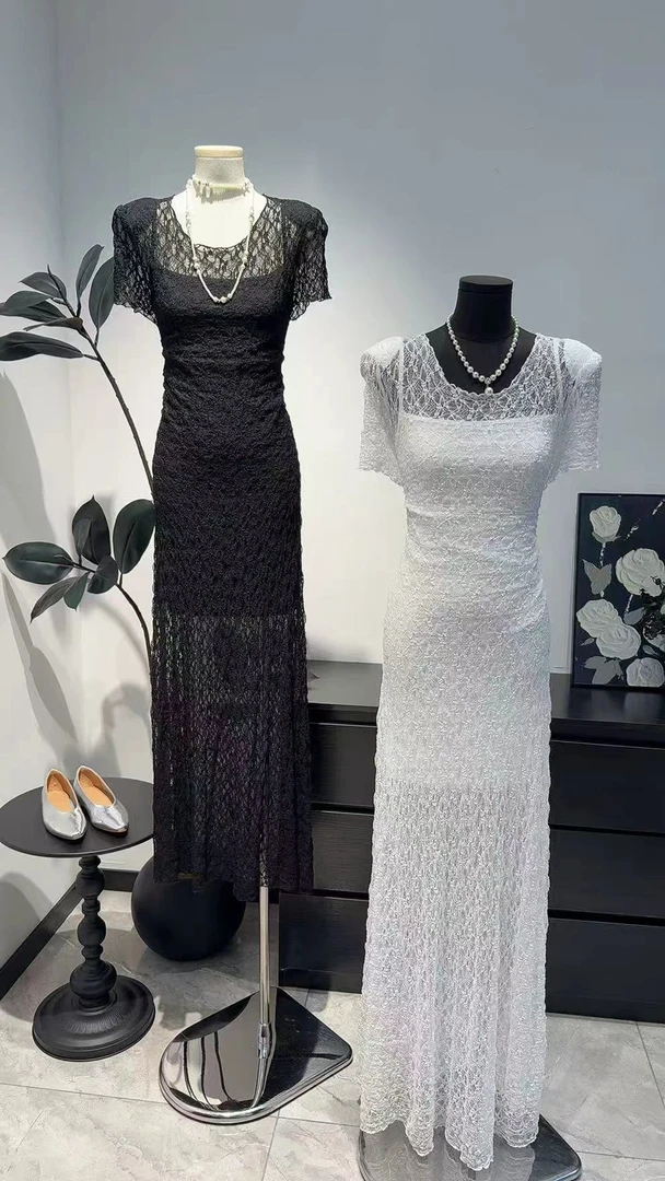 法式优雅蕾丝修身吊带长款连衣裙N