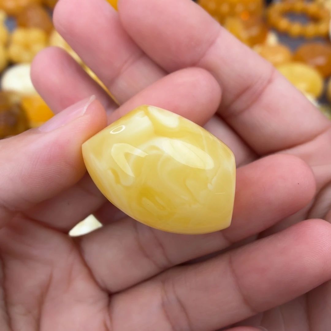 裸石蜜蜡未镶嵌马蹄