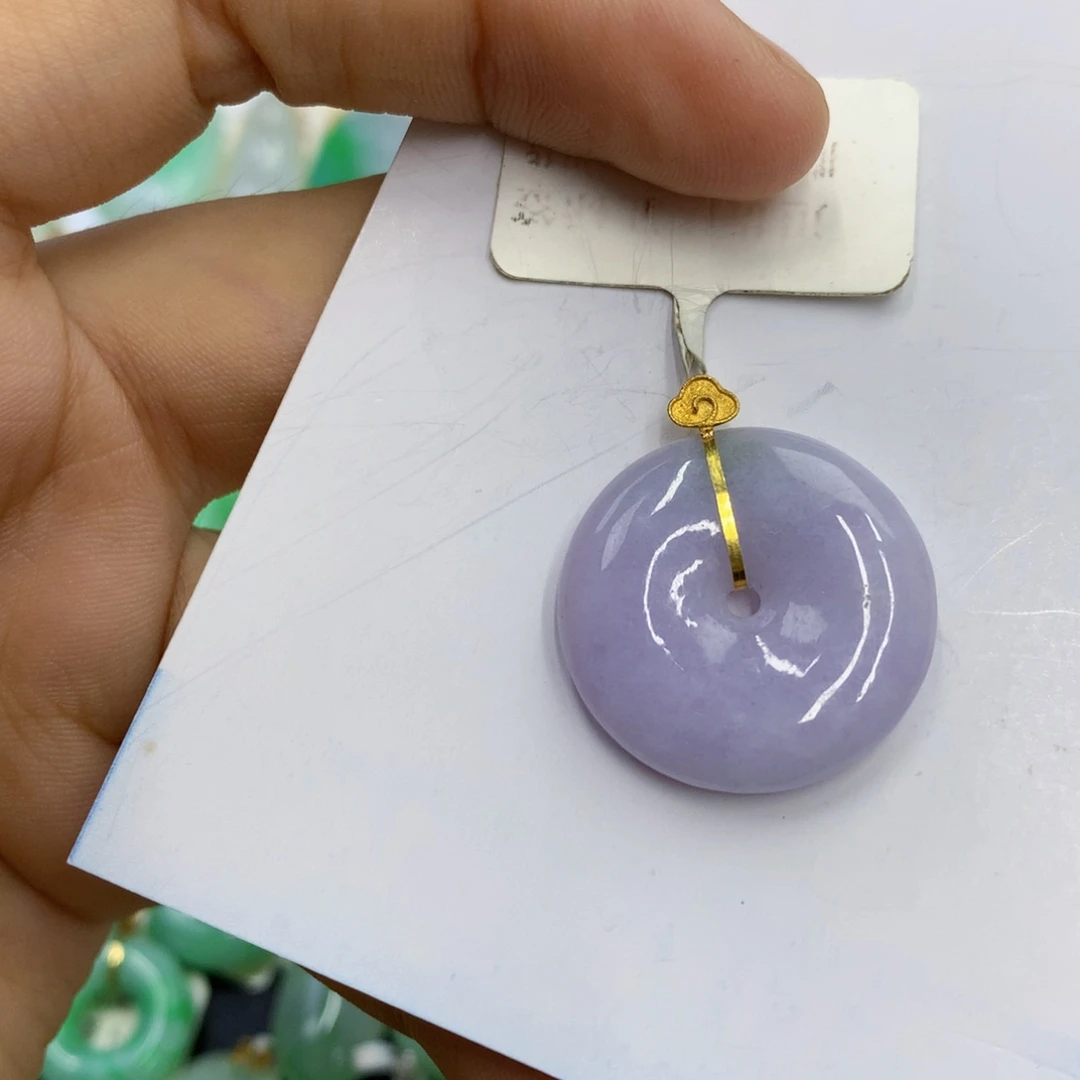 翡翠18K金镶嵌颈饰翡翠