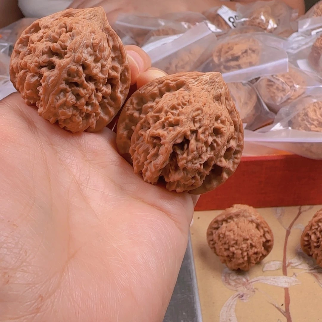 文玩核桃吊坠老星星42-398