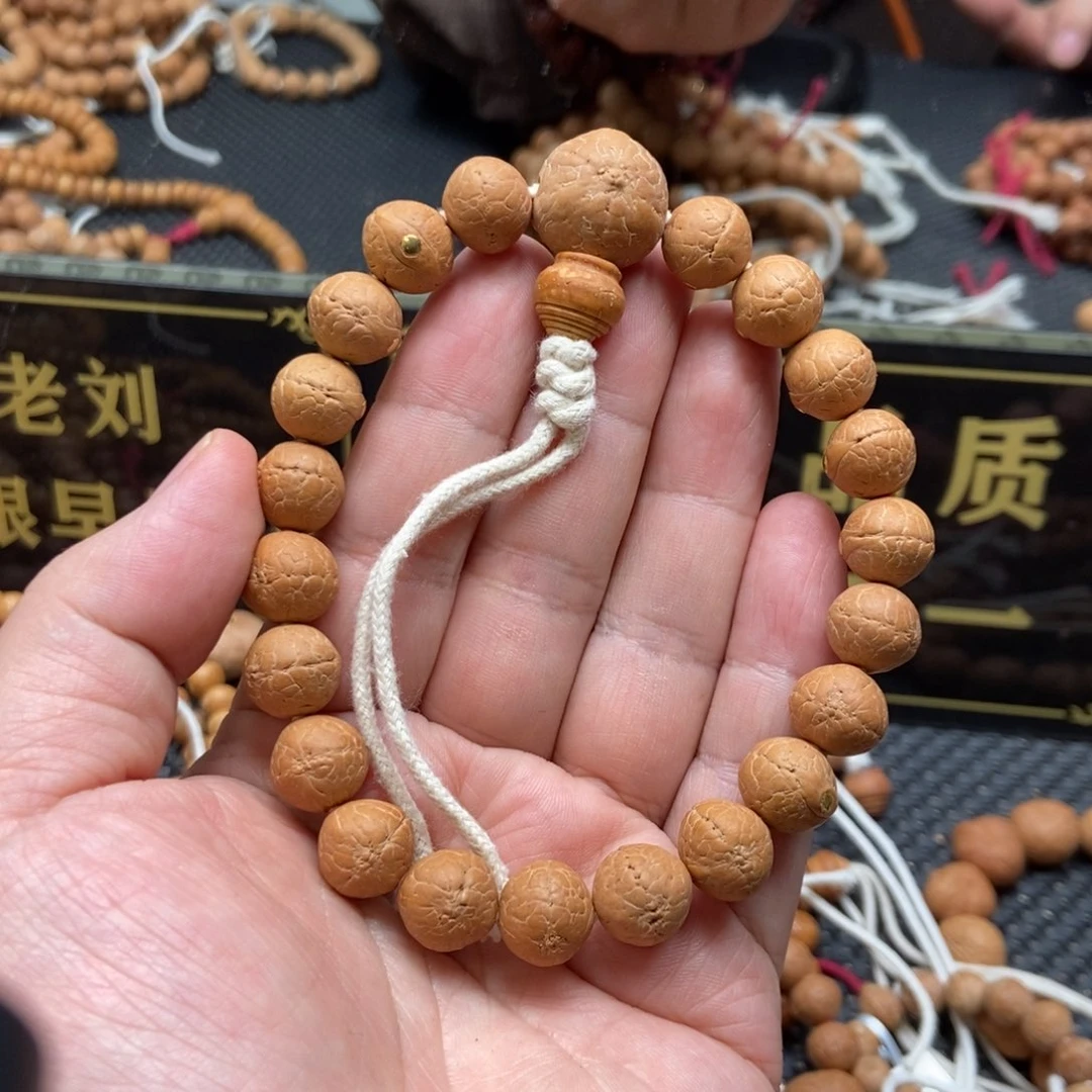 凤眼菩提吊坠12+铜钉手串