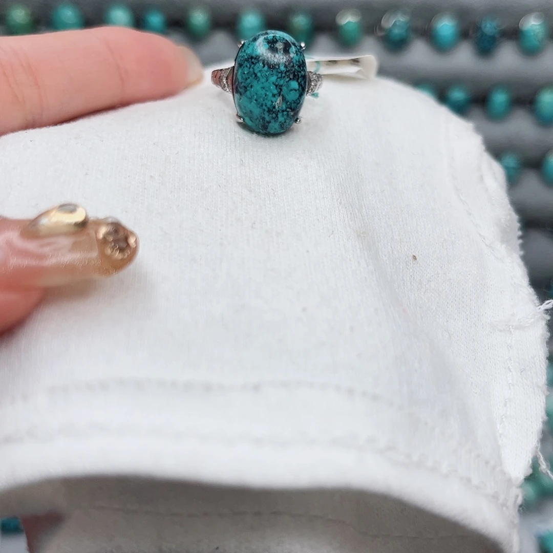 绿松石绿松石未镶嵌